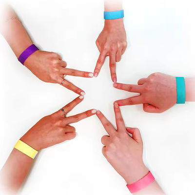 Custom Tyvek Event Wristbands Barcode Number Waterproof Event Party Identification Admission Paper Bracelet Band