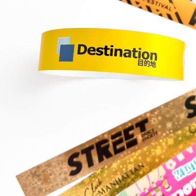 Customized Glitter Holographic Party Wristbands Unisex Gender Silver/Gold Options
